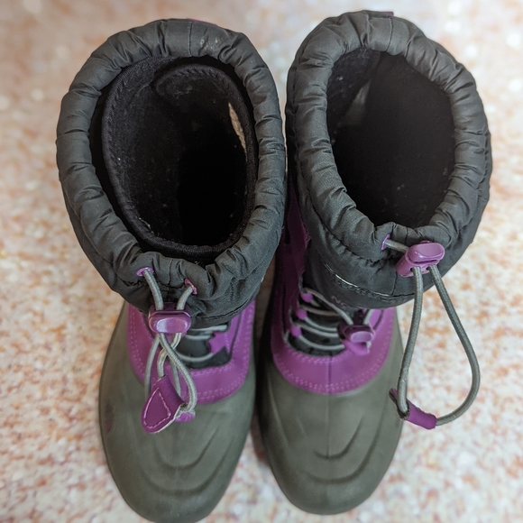 North Face Girls Alpenglow Purple Waterproof Snow Boots - Picture 9 of 12